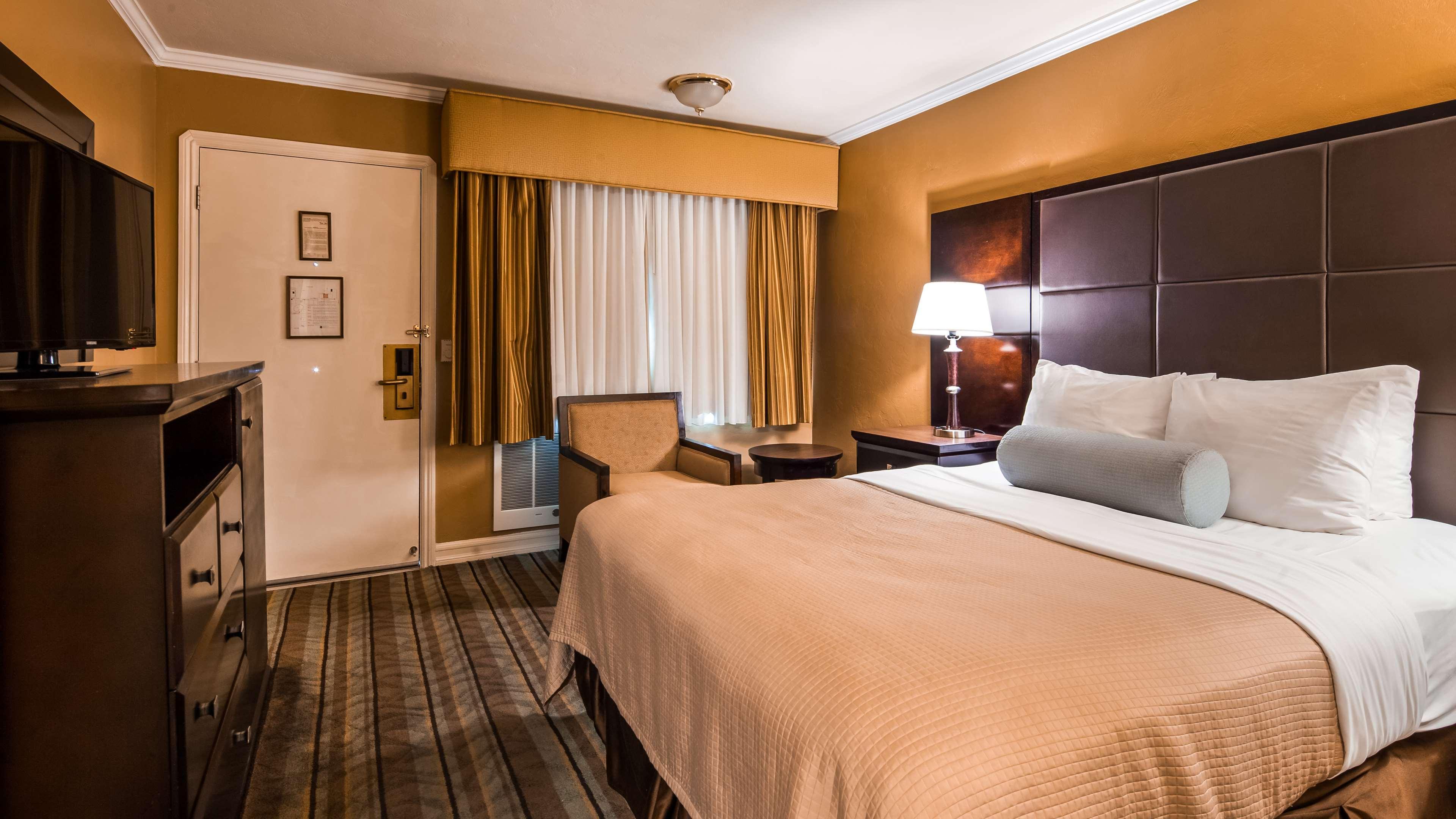 Best Western Carmel'S Town House Lodge Eksteriør bilde