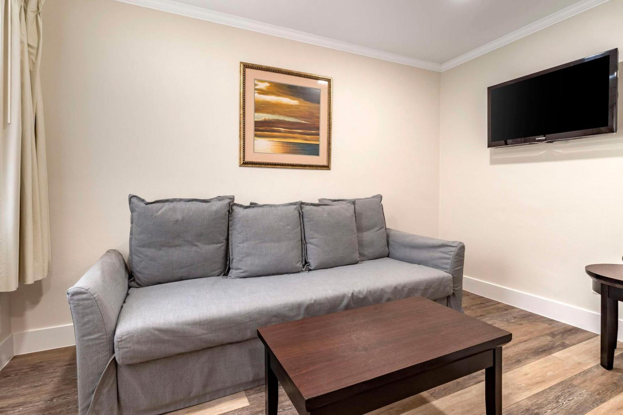 Best Western Carmel'S Town House Lodge Eksteriør bilde